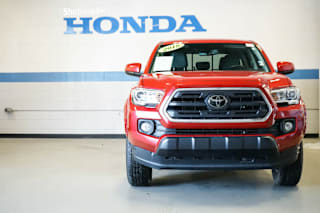 2018 Toyota Tacoma SR5 V6 5TFAZ5CN0JX057144 2018 Toyota Tacoma SR5 V6
