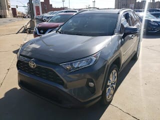 2020 Toyota RAV4 XLE Premium 2T3C1RFV4LC033439 2020 Toyota RAV4 XLE Premium