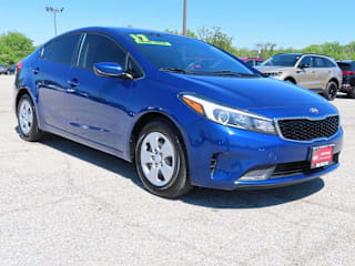 2017 Kia Forte LX 3KPFL4A7XHE057328 2017 Kia Forte LX