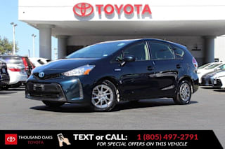 2017 Toyota Prius v Two JTDZN3EU1HJ067413 2017 Toyota Prius v Two