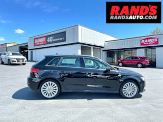 2017 Audi A3 Sportback e-tron 1.4T Premium WAUUPBFF5HA132971 2017 Audi A3 Sportback e-tron 1.4T Premium