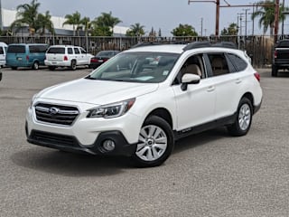 2018 Subaru Outback 2.5i Premium 4S4BSAFC6J3250137 2018 Subaru Outback 2.5i Premium