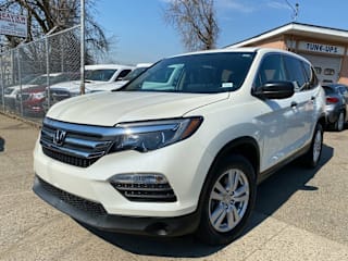 2016 Honda Pilot LX 5FNYF5H11GB046590 2016 Honda Pilot LX