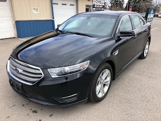 2017 Ford Taurus 1FAHP2E81HG113005 2017 Ford Taurus