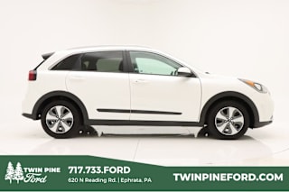 2018 Kia Niro KNDCB3LCXJ5121329 2018 Kia Niro