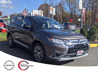 2017 Mitsubishi Outlander JA4AZ2A39HZ032347 2017 Mitsubishi Outlander
