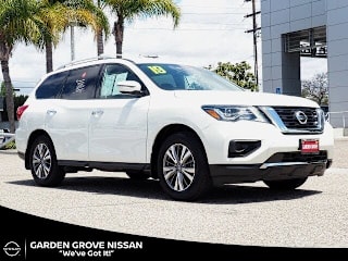 2019 Nissan Pathfinder S 5N1DR2MN8KC651415 2019 Nissan Pathfinder S
