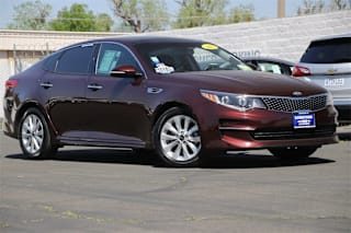 2017 Kia Optima 5XXGU4L31HG121520 2017 Kia Optima