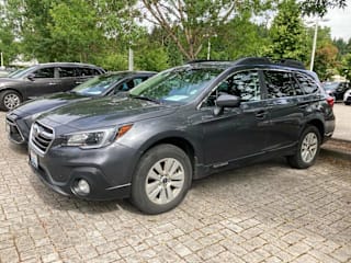 2018 Subaru Outback 2.5i Premium 4S4BSACC1J3325766 2018 Subaru Outback 2.5i Premium