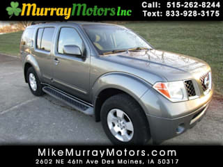 2005 Nissan Pathfinder SE 5N1AR18W55C747572 2005 Nissan Pathfinder SE