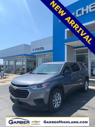 2018 Chevrolet Traverse LS 1GNERFKW1JJ209489 2018 Chevrolet Traverse LS