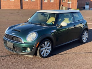 2007 MINI Cooper S WMWMF73527TL88211 2007 MINI Cooper S