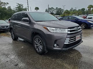 2019 Toyota Highlander XLE 5TDKZRFH6KS560329 2019 Toyota Highlander XLE