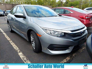 2018 Honda Civic LX 19XFC2F53JE204655 2018 Honda Civic LX
