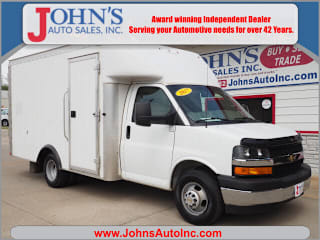2017 Chevrolet Express Cutaway 3500 1GB3GRCG3H1115272 2017 Chevrolet Express Cutaway 3500