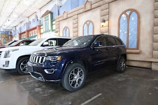 2018 Jeep Grand Cherokee Sterling Edition 1C4RJFBG1JC129897 2018 Jeep Grand Cherokee Sterling Edition