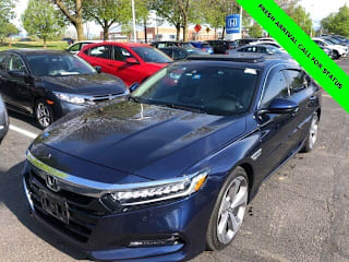 2018 Honda Accord Touring 1HGCV2F96JA018368 2018 Honda Accord Touring