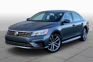 2017 Volkswagen Passat 1VWDT7A32HC039366 2017 Volkswagen Passat