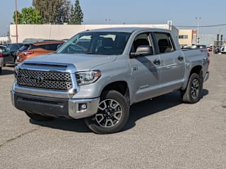 2018 Toyota Tundra SR5 5TFDY5F10JX737179 2018 Toyota Tundra SR5