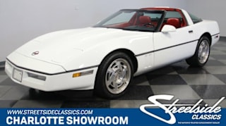 1990 Chevrolet Corvette 1G1YY2384L5104032 1990 Chevrolet Corvette
