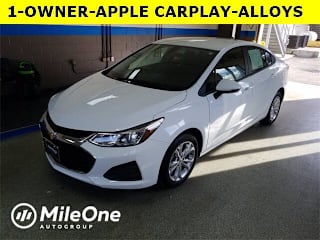 2019 Chevrolet Cruze 1G1BC5SM2K7122004 2019 Chevrolet Cruze