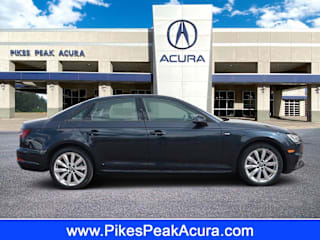 2018 Audi A4 2.0T quattro Premium WAUDNAF47JN018712 2018 Audi A4 2.0T quattro Premium