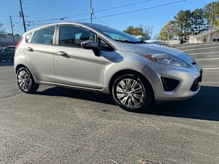 2013 Ford Fiesta 3FADP4EJ8DM201174 2013 Ford Fiesta