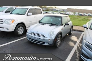 2005 MINI Cooper WMWRC33435TC57674 2005 MINI Cooper