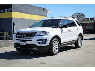 2017 Ford Explorer XLT 1FM5K7D81HGA61736 2017 Ford Explorer XLT