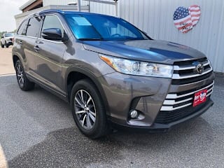 2018 Toyota Highlander XLE 5TDKZRFH9JS528358 2018 Toyota Highlander XLE