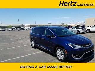 2019 Chrysler Pacifica Touring L 2C4RC1BG3KR540028 2019 Chrysler Pacifica Touring L