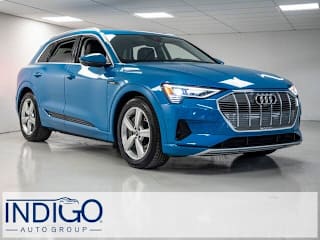 2019 Audi e-tron WA1LAAGE7KB009653 2019 Audi e-tron