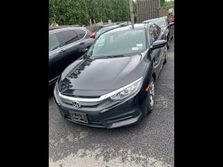 2018 Honda Civic LX 2HGFC2F57JH562752 2018 Honda Civic LX