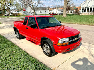 2000 Chevrolet S-10 1GCDT19W8Y8150165 2000 Chevrolet S-10