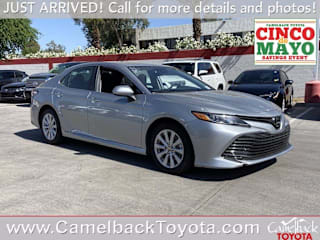 2020 Toyota Camry LE 4T1C11AK0LU387951 2020 Toyota Camry LE