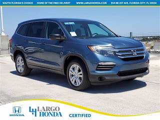 2017 Honda Pilot LX 5FNYF5H18HB026242 2017 Honda Pilot LX