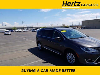 2019 Chrysler Pacifica Touring L 2C4RC1BG2KR680832 2019 Chrysler Pacifica Touring L