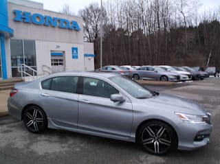 2017 Honda Accord Touring 1HGCR3F9XHA007216 2017 Honda Accord Touring