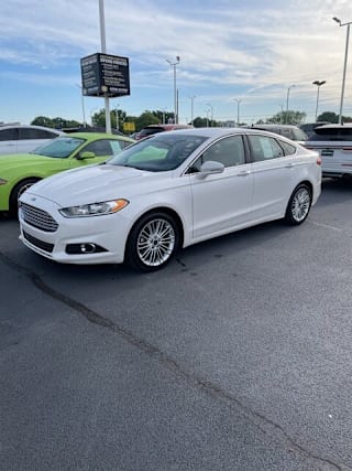 2016 Ford Fusion SE 1FA6P0HD4G5125549 2016 Ford Fusion SE