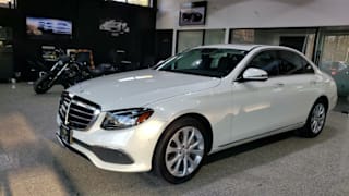 2017 Mercedes-Benz E-Class E 300 4MATIC WDDZF4KBXHA221760 2017 Mercedes-Benz E-Class E 300 4MATIC
