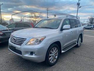 2009 Lexus LX 570 JTJHY00W294019443 2009 Lexus LX 570