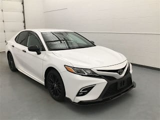 2020 Toyota Camry SE 4T1G11AK0LU323555 2020 Toyota Camry SE