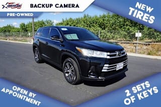2019 Toyota Highlander LE 5TDZZRFH7KS313805 2019 Toyota Highlander LE