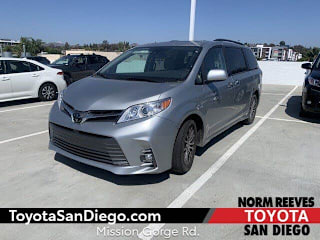 2020 Toyota Sienna XLE 8-Passenger 5TDYZ3DC6LS023914 2020 Toyota Sienna XLE 8-Passenger