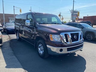 2013 Nissan NV Passenger 3500 HD SL 5BZAF0AA6DN200335 2013 Nissan NV Passenger 3500 HD SL