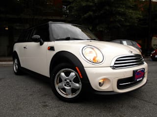 2011 MINI Cooper Clubman Base WMWZF3C5XBT267501 2011 MINI Cooper Clubman Base