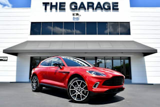 2021 Aston Martin DBX Base SCFVUJAW7MTV00889 2021 Aston Martin DBX Base