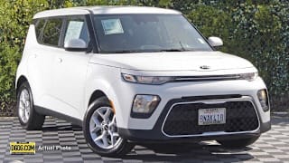 2020 Kia Soul KNDJ23AU4L7715960 2020 Kia Soul
