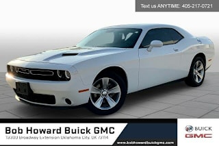 2018 Dodge Challenger SXT 2C3CDZAG9JH233071 2018 Dodge Challenger SXT