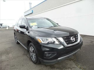 2017 Nissan Pathfinder S 5N1DR2MN4HC612782 2017 Nissan Pathfinder S